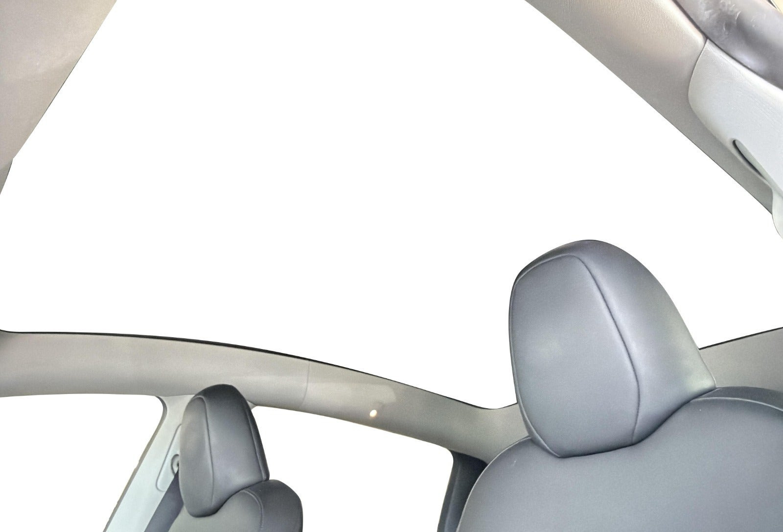 Sort Tesla Model Y fra 2024