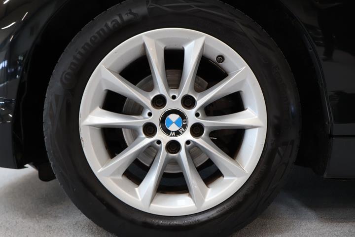 Sort BMW 118i fra 2018