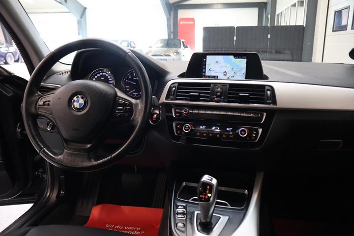Sort BMW 118i fra 2018