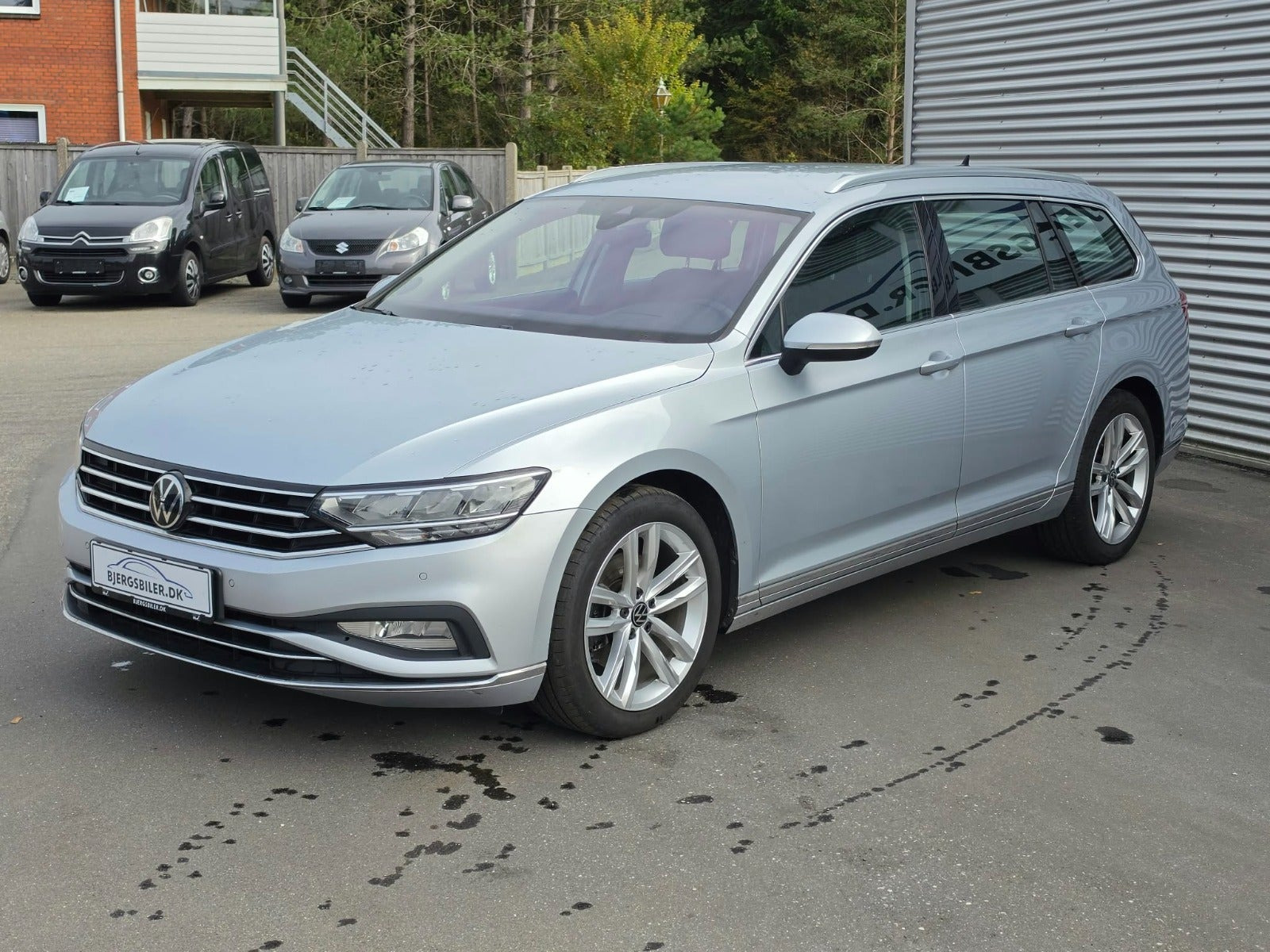 Sølv VW Passat fra 2023
