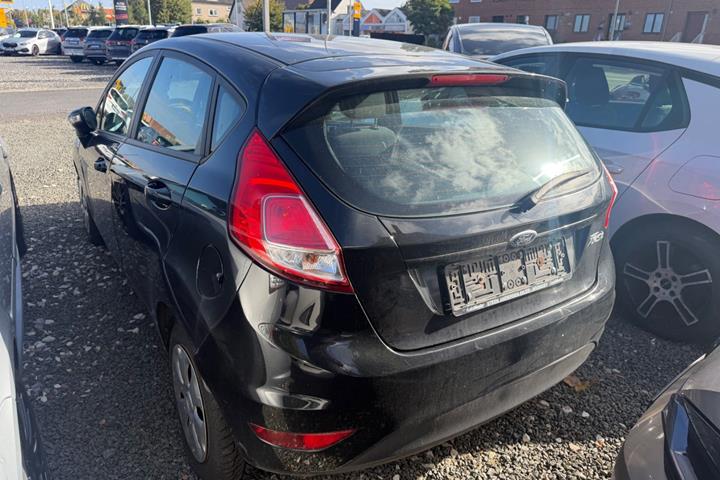 Sort Ford Fiesta fra 2016