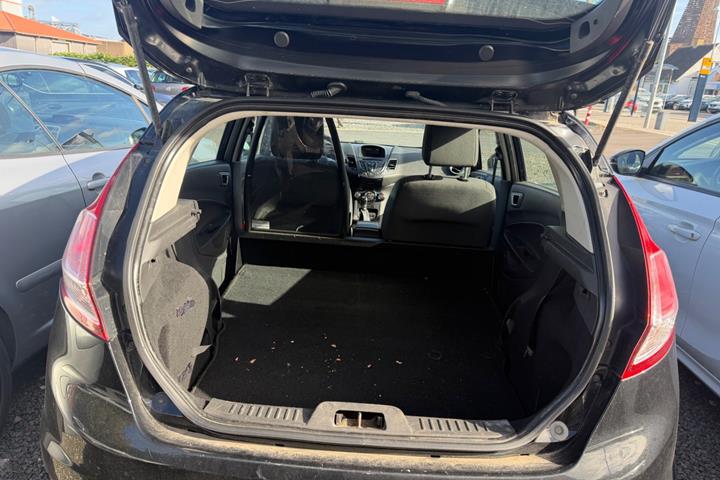 Sort Ford Fiesta fra 2016