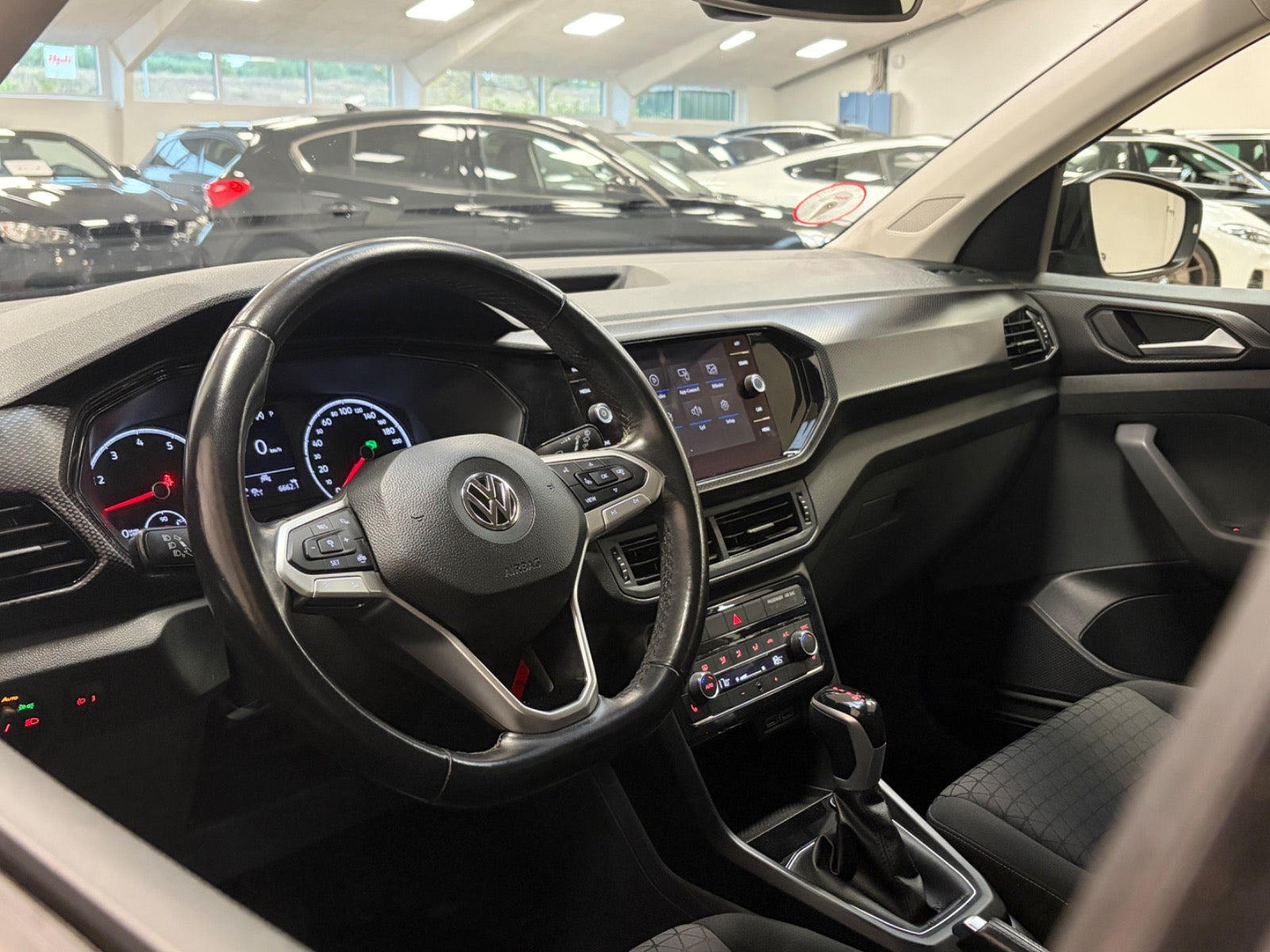 Sort VW T-Cross fra 2020