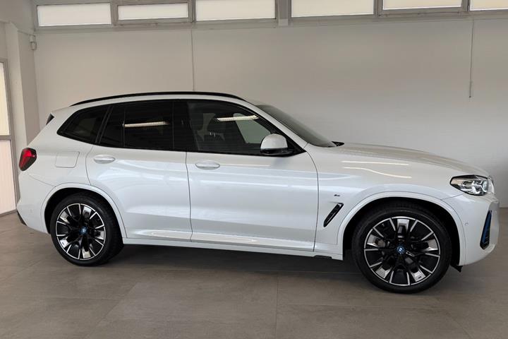undefined BMW iX3 fra 2023