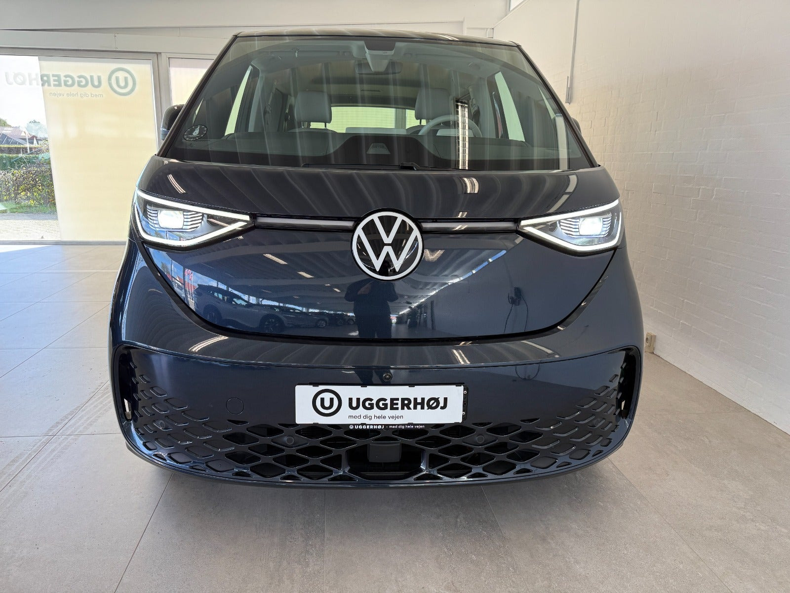 Blå VW ID.Buzz fra 2024