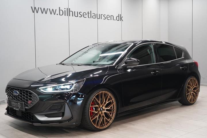 Sort Ford Focus fra 2023