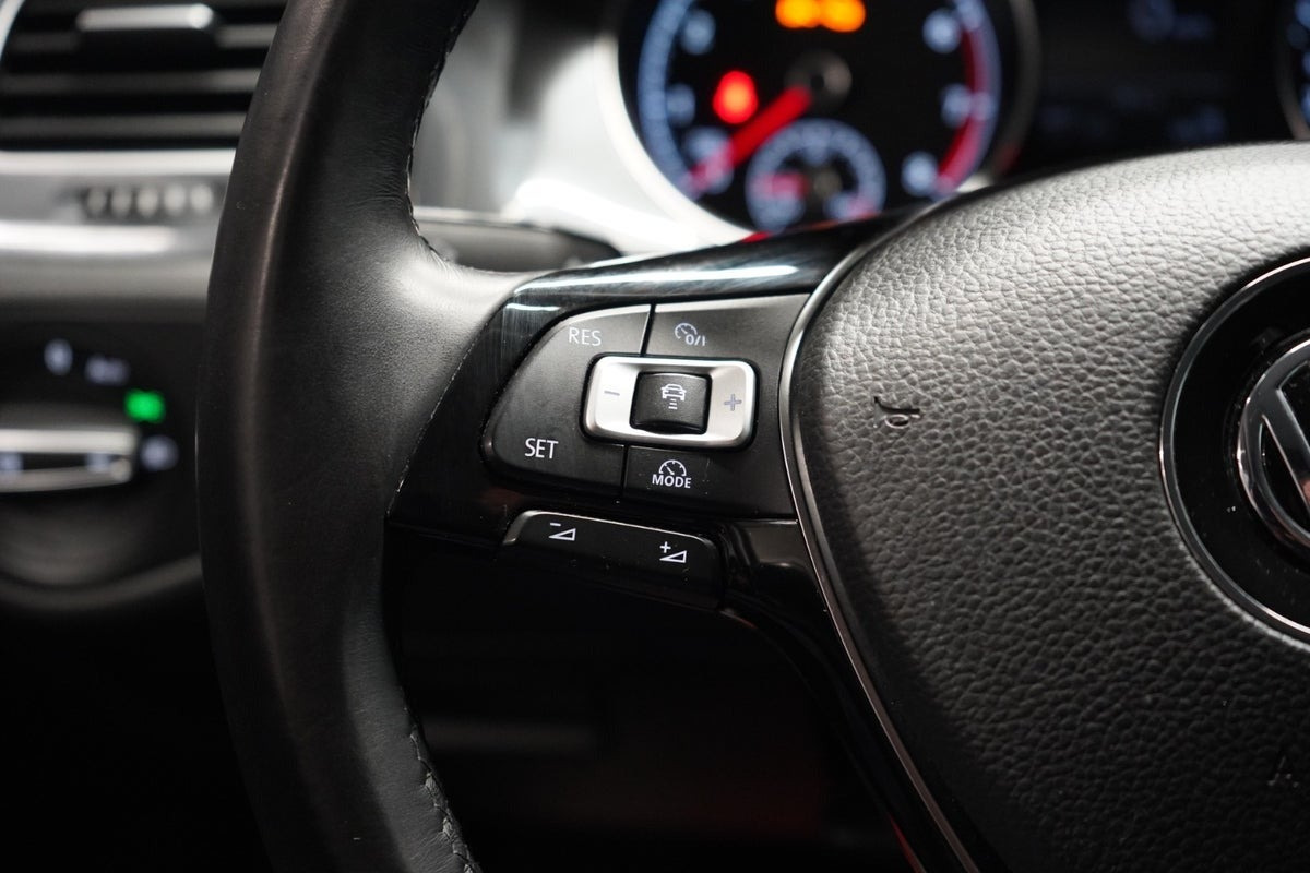 Sort VW Golf VII fra 2018