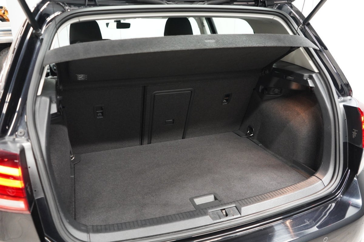 Sort VW Golf VII fra 2018