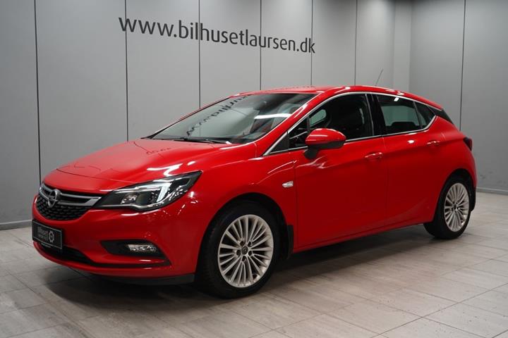 Rød Opel Astra fra 2016