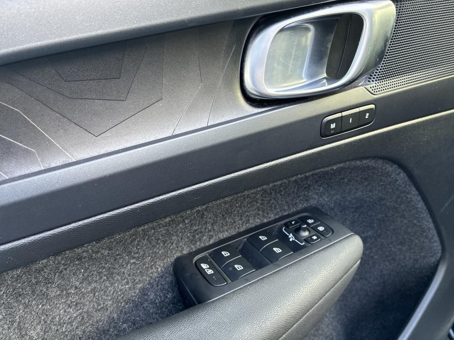 Sort Volvo XC40 fra 2022