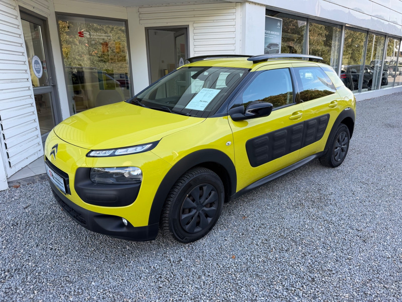 Gul Citroën C4 Cactus fra 2017