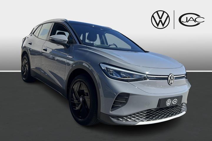 Grå VW ID.4 fra 2022 set udefra