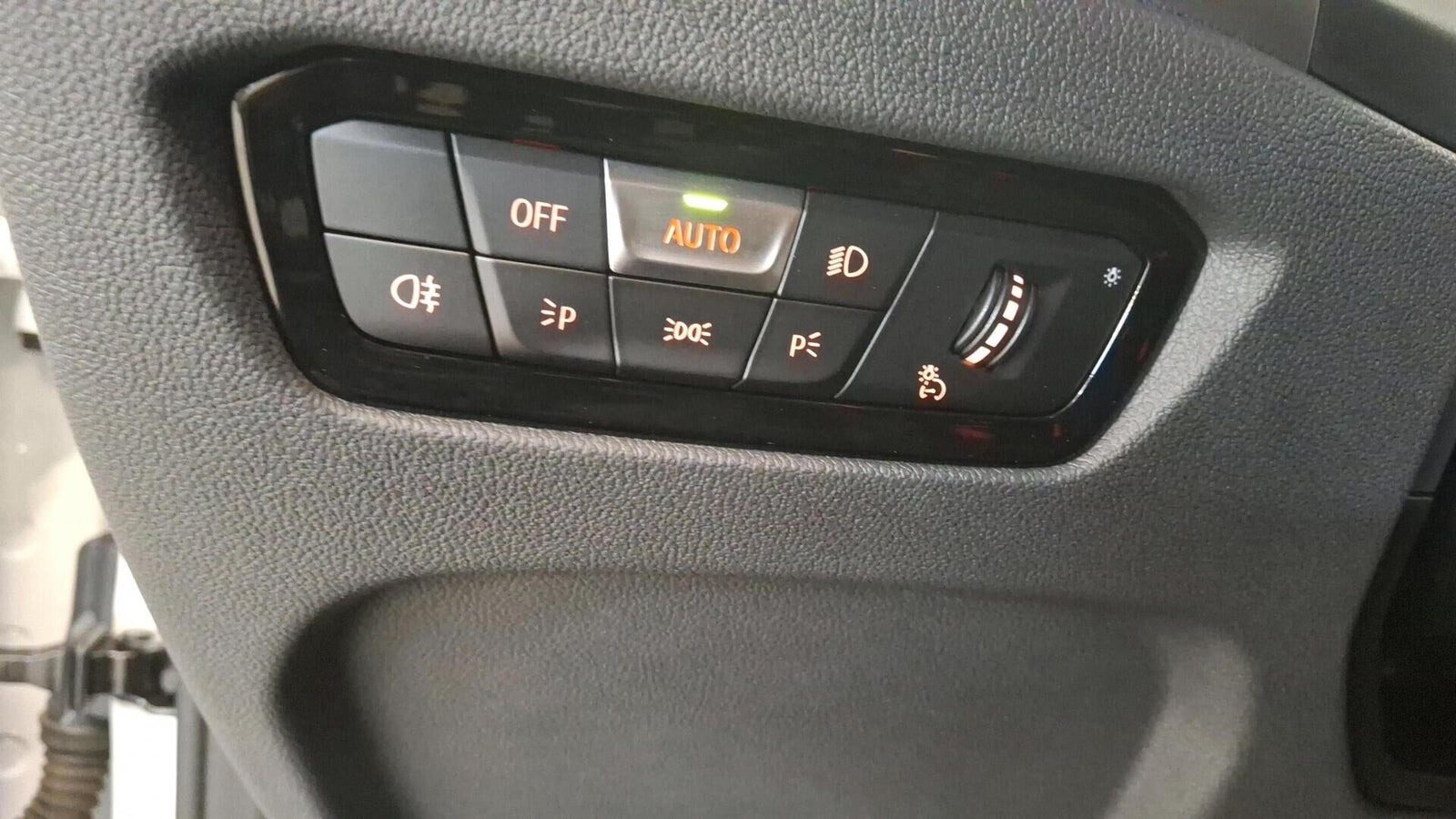 Hvid BMW i4 fra 2023