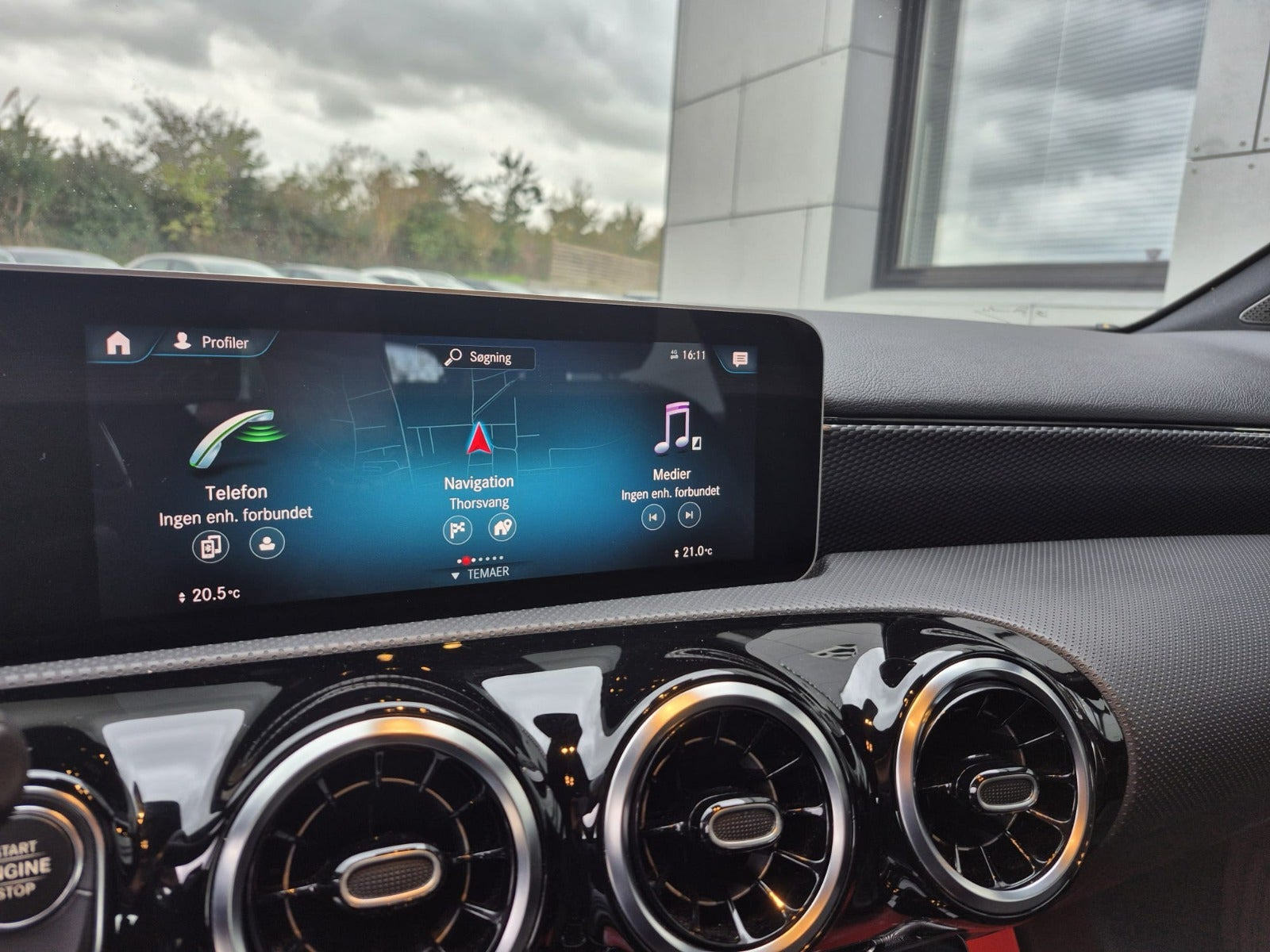 Sort Mercedes A250 e fra 2020