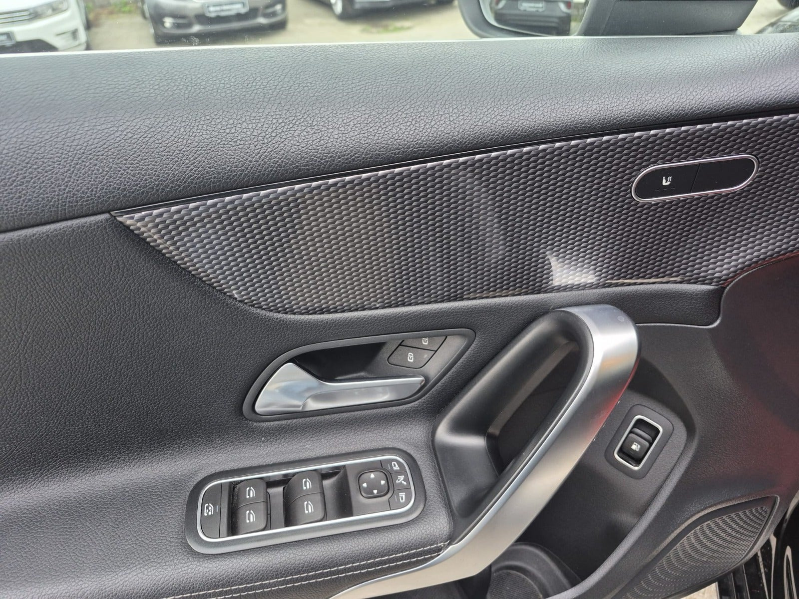 Sort Mercedes A250 e fra 2020