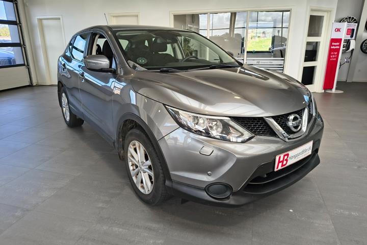Grå Nissan Qashqai fra 2016