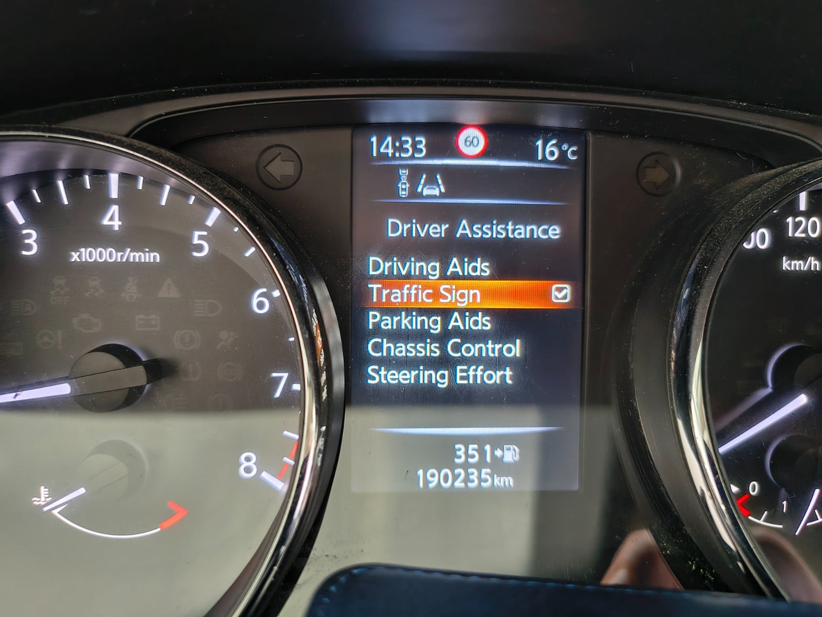 Nissan Qashqai 1,2 Dig-T 115 Visia