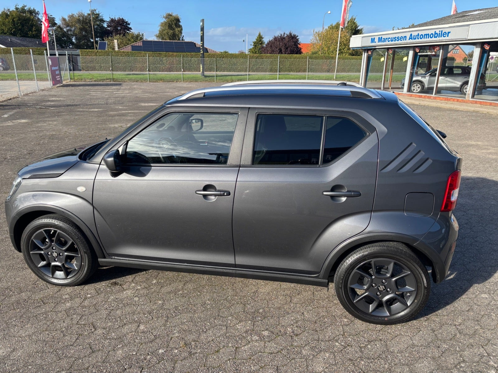 Grå Suzuki Ignis fra 2020