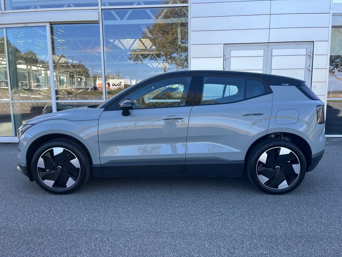 Grå Volvo EX30 fra 2024