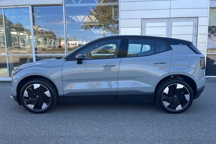 Grå Volvo EX30 fra 2024