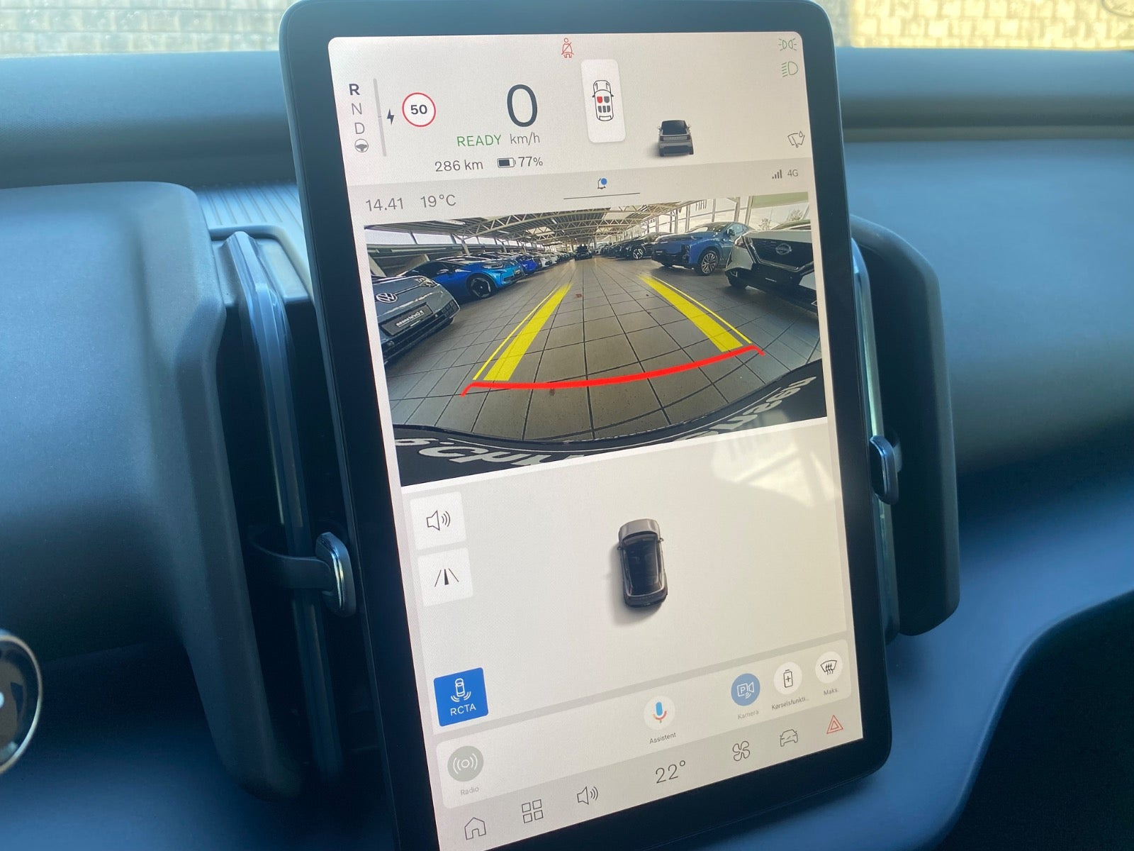 Grå Volvo EX30 fra 2024