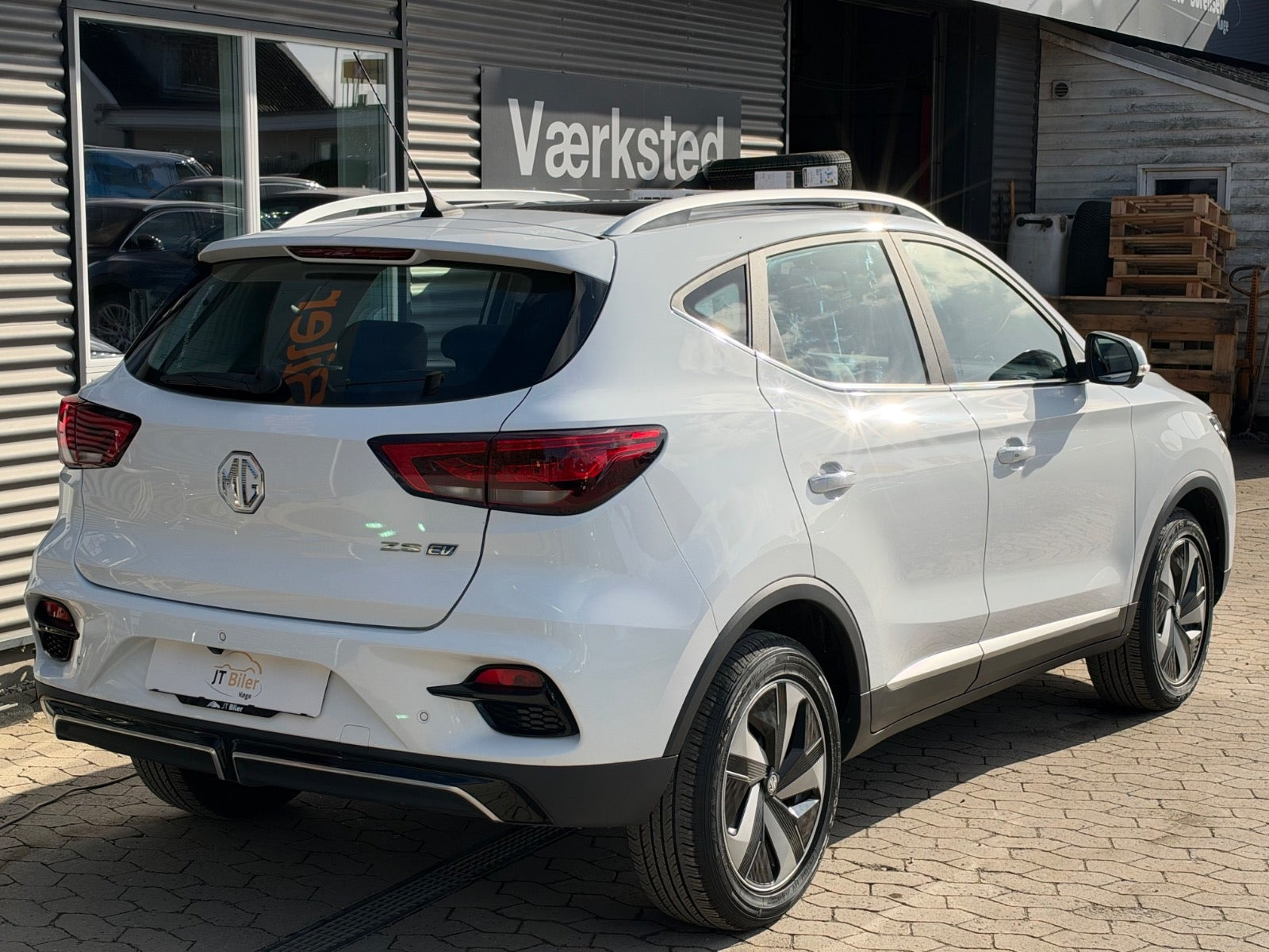 Hvid MG ZS fra 2024