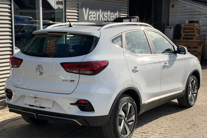 Hvid MG ZS fra 2024
