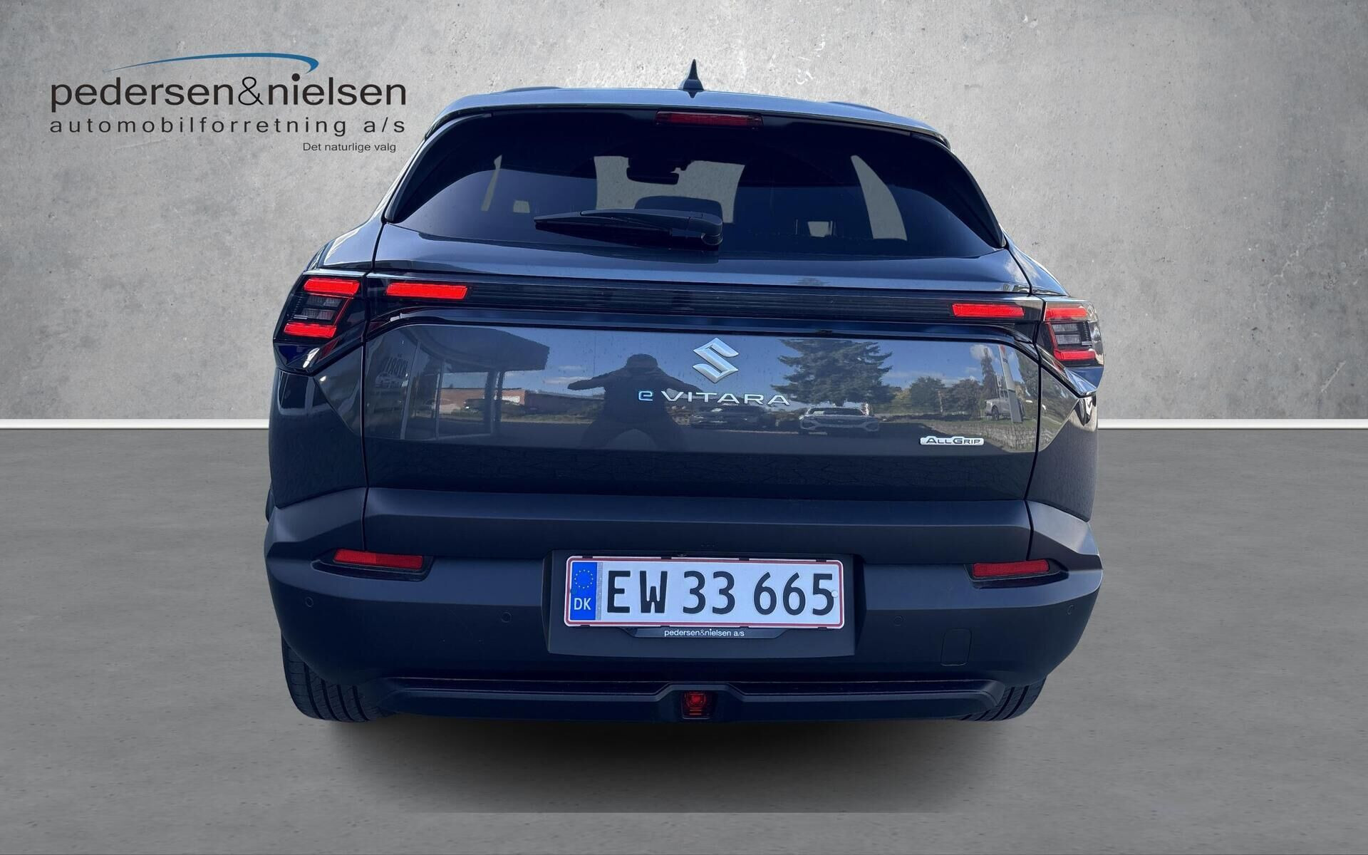 Grå Suzuki eVitara fra 2026