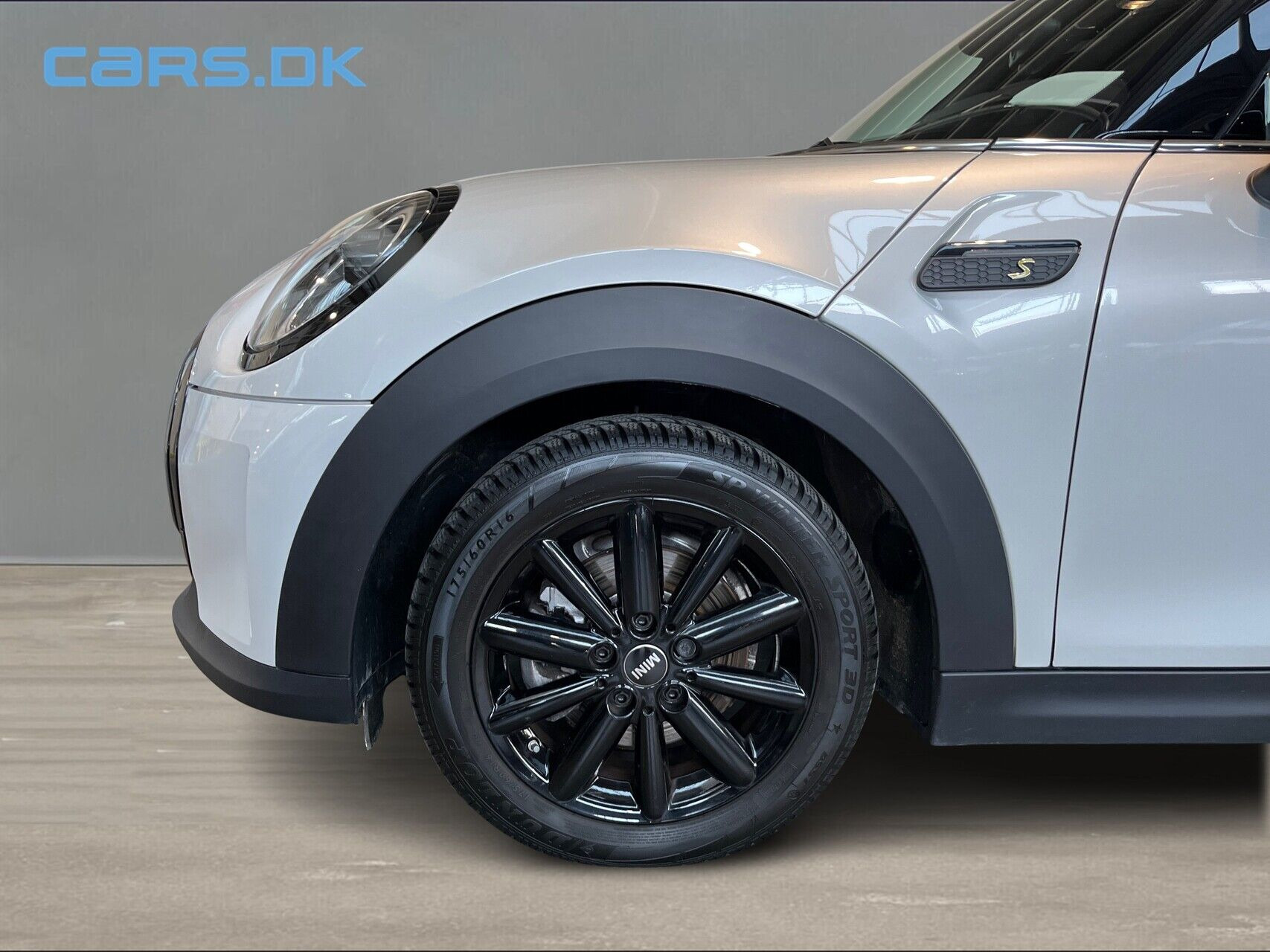 Hvid Mini Cooper fra 2022