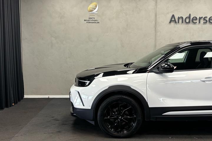 Hvid Opel Mokka fra 2021