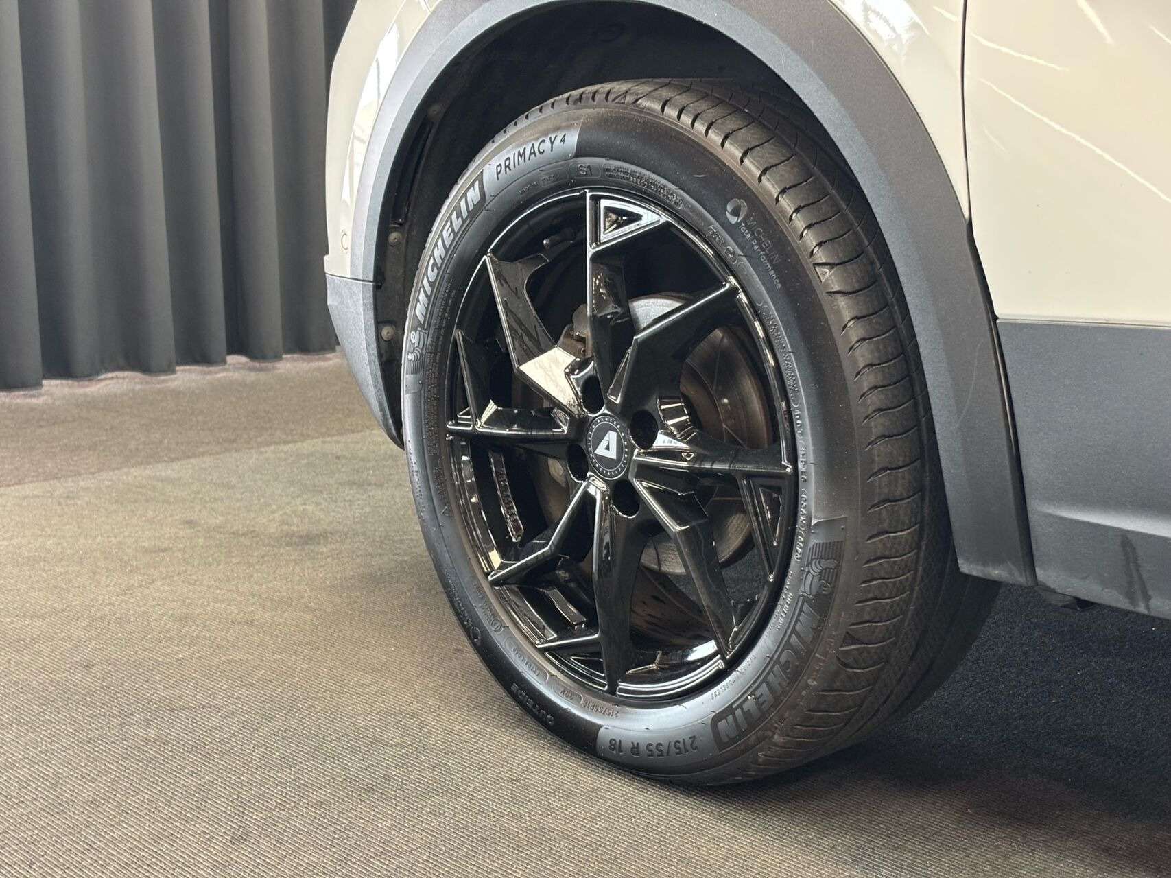 Hvid Opel Mokka fra 2021