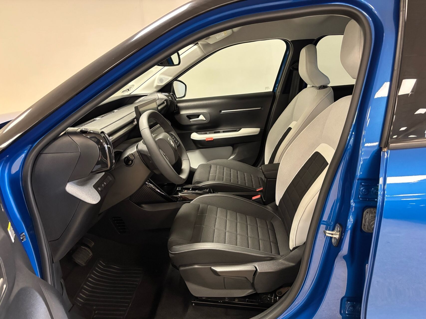 Blå Citroën ë-C3 fra 2025
