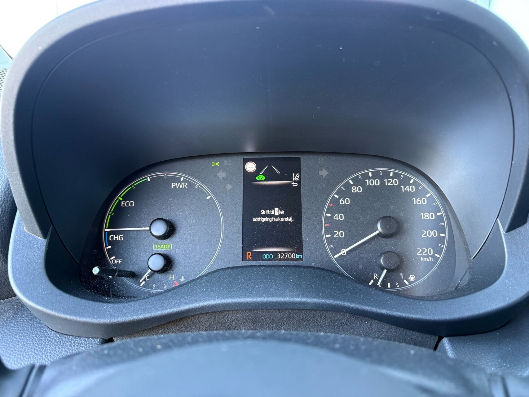 Hvid Toyota Yaris fra 2023