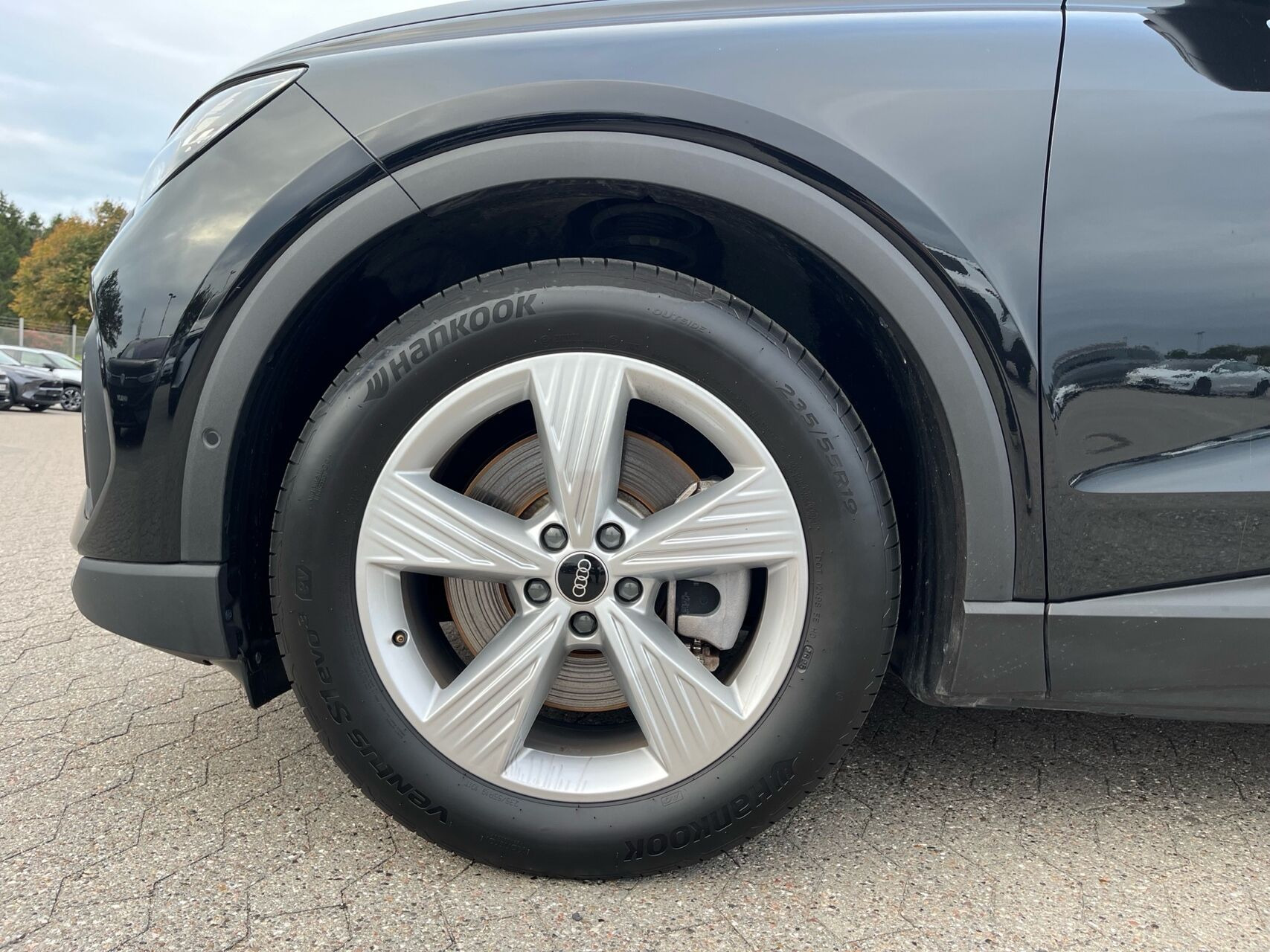 Sort Audi Q4 fra 2023