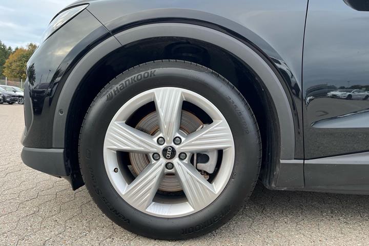 Sort Audi Q4 fra 2023
