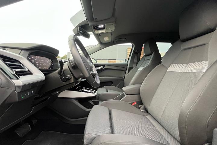 Sort Audi Q4 fra 2023
