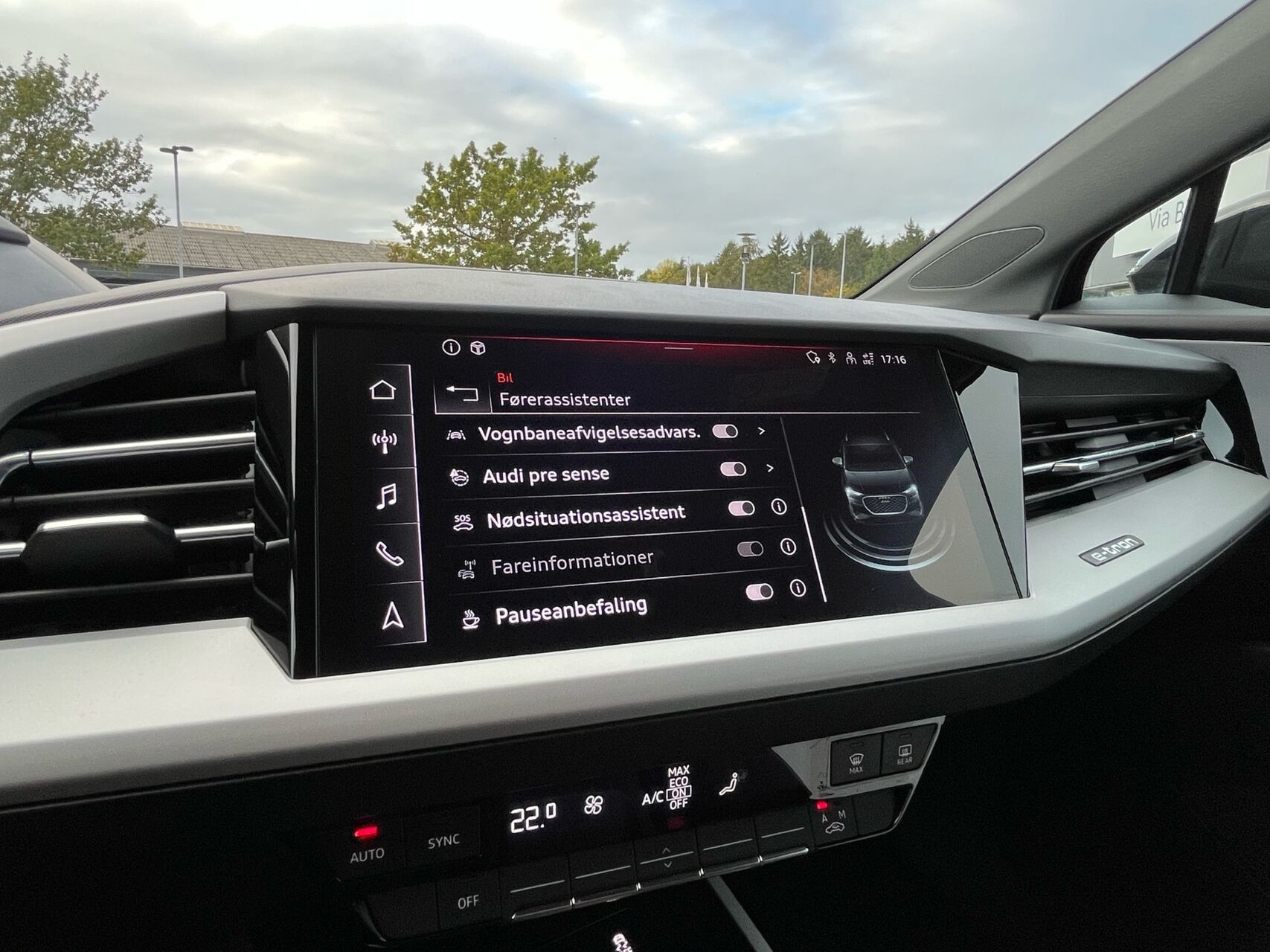 Sort Audi Q4 fra 2023