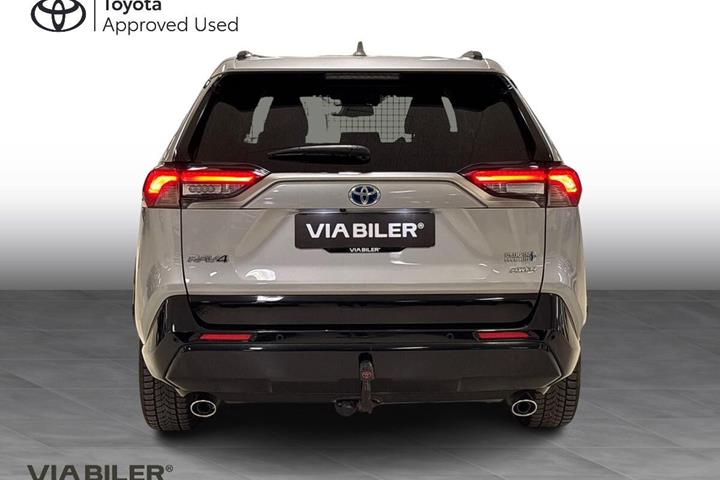 Sølv Toyota RAV4 Plug-in fra 2021