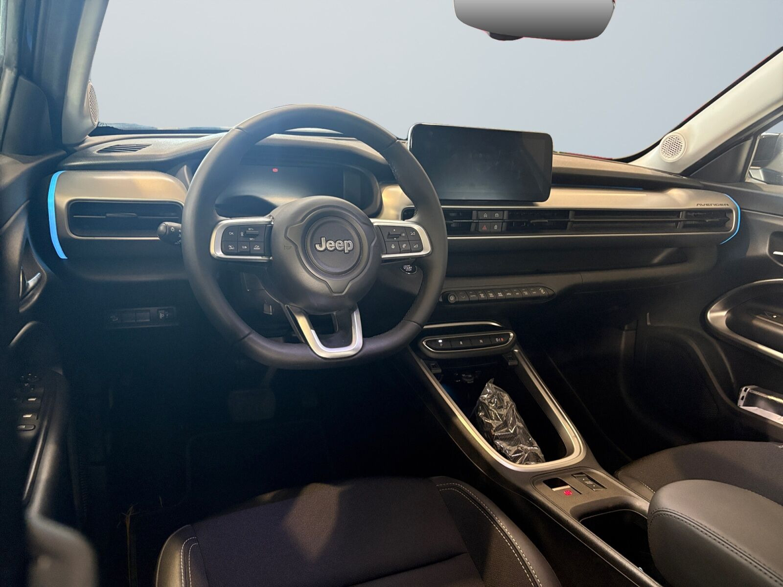 Grå Jeep Avenger fra 2025