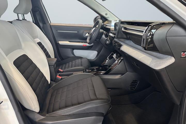 Hvid Citroën e-C3 Aircross fra 2025