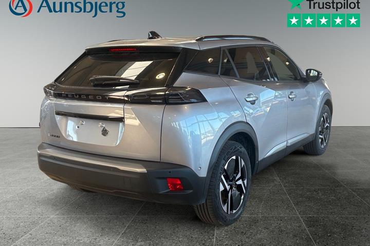 Grå Peugeot e-2008 fra 2025