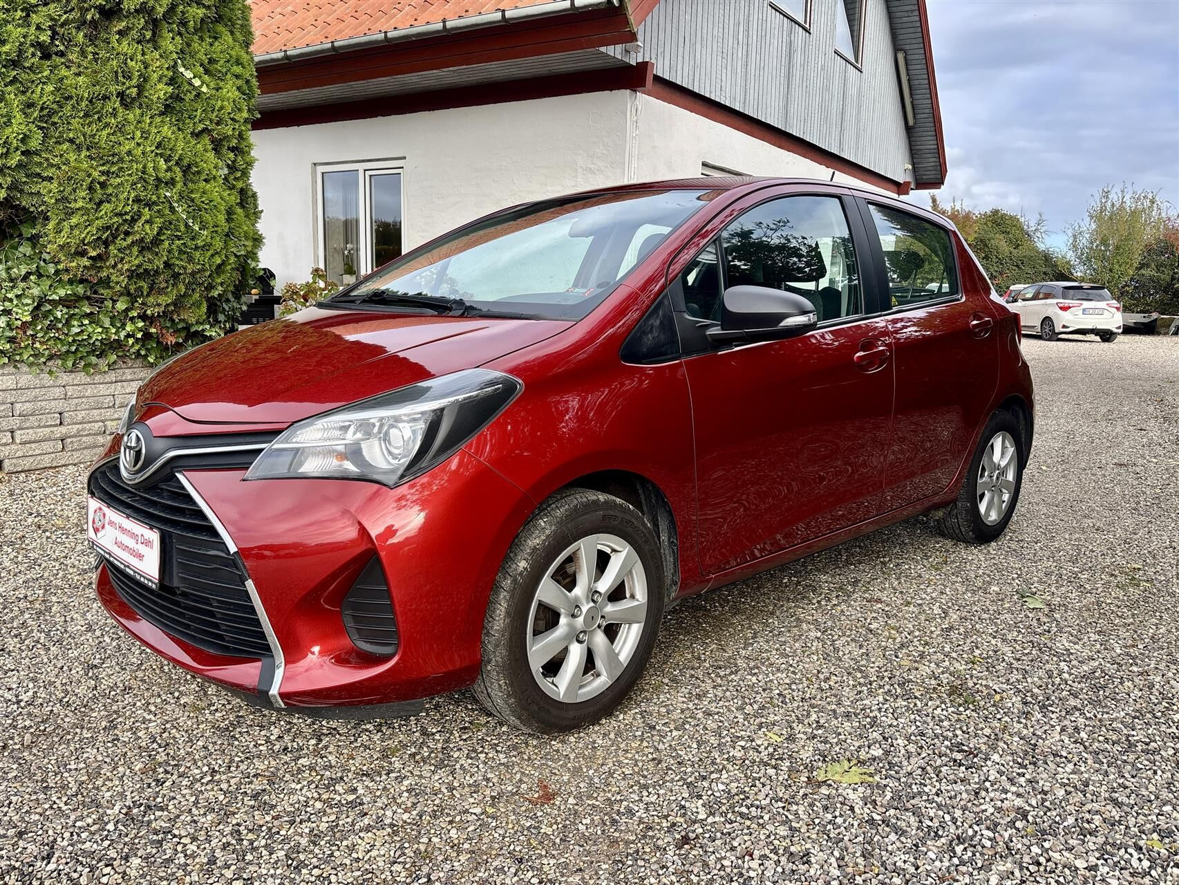 Toyota Yaris 1,3 VVT-I T2 Comfort 100HK 5d 6g