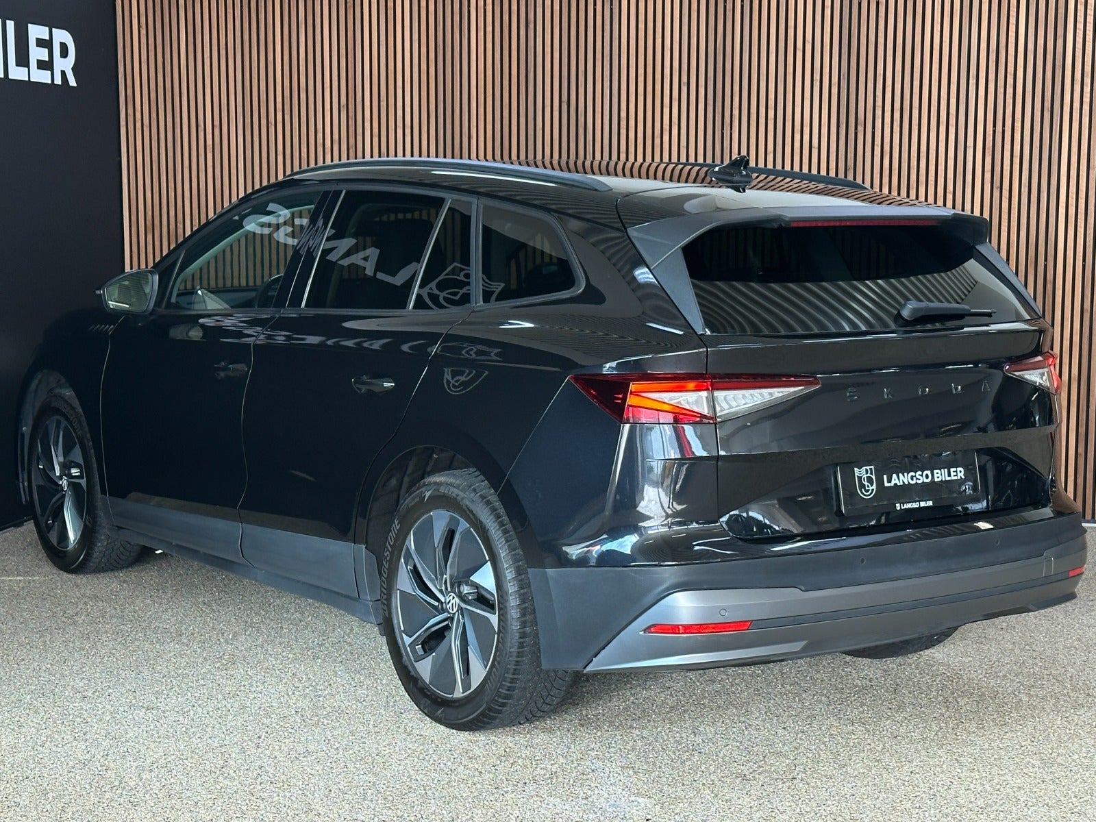 Sort Skoda Enyaq fra 2021
