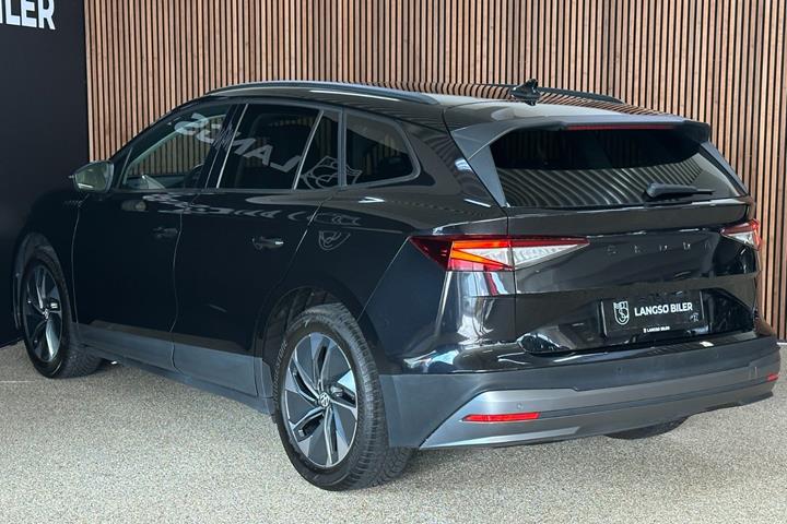 Sort Skoda Enyaq fra 2021