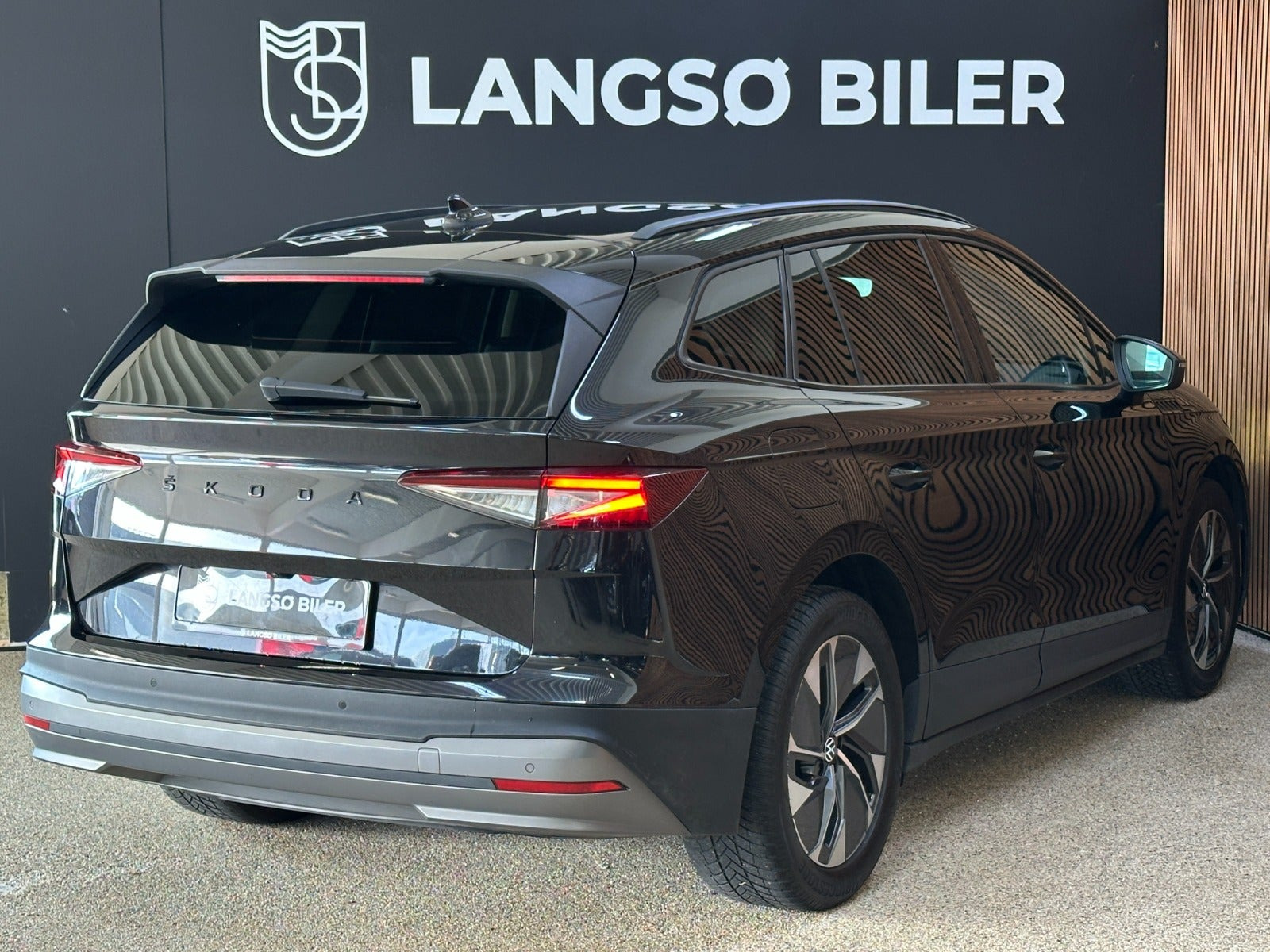 Sort Skoda Enyaq fra 2021