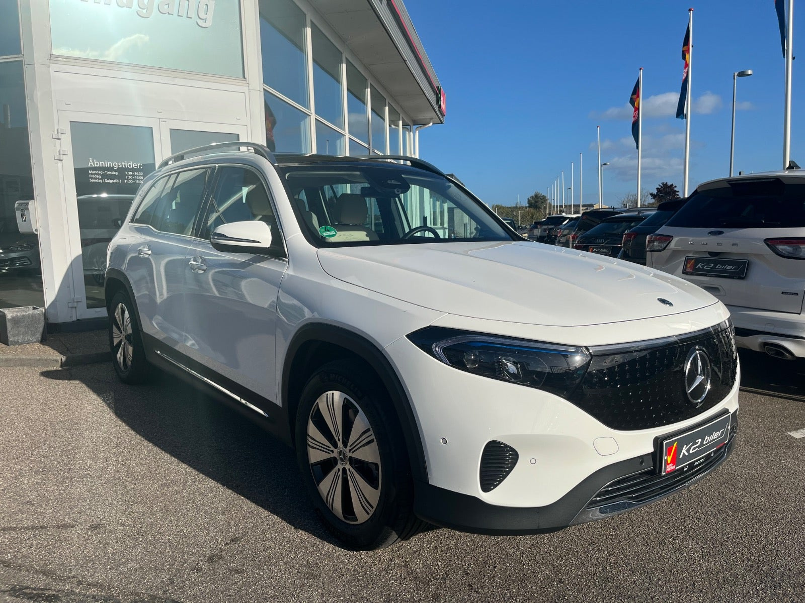 Mercedes EQB250+ Progressive Advance Plus