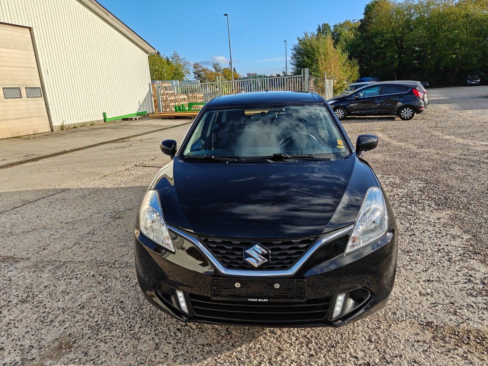 Gul Suzuki Baleno fra 2016