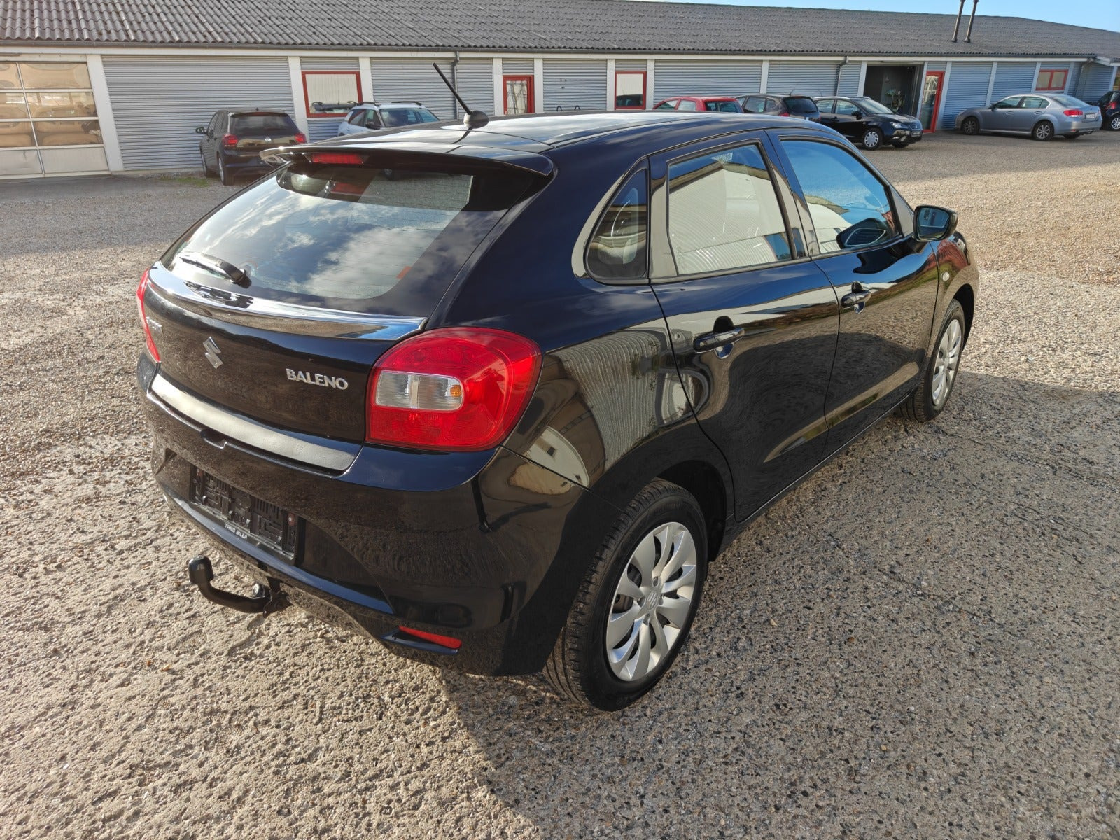Gul Suzuki Baleno fra 2016