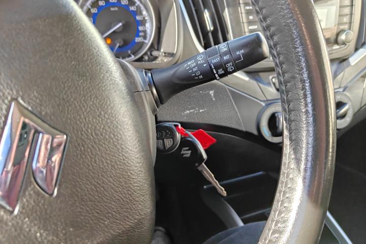 Gul Suzuki Baleno fra 2016