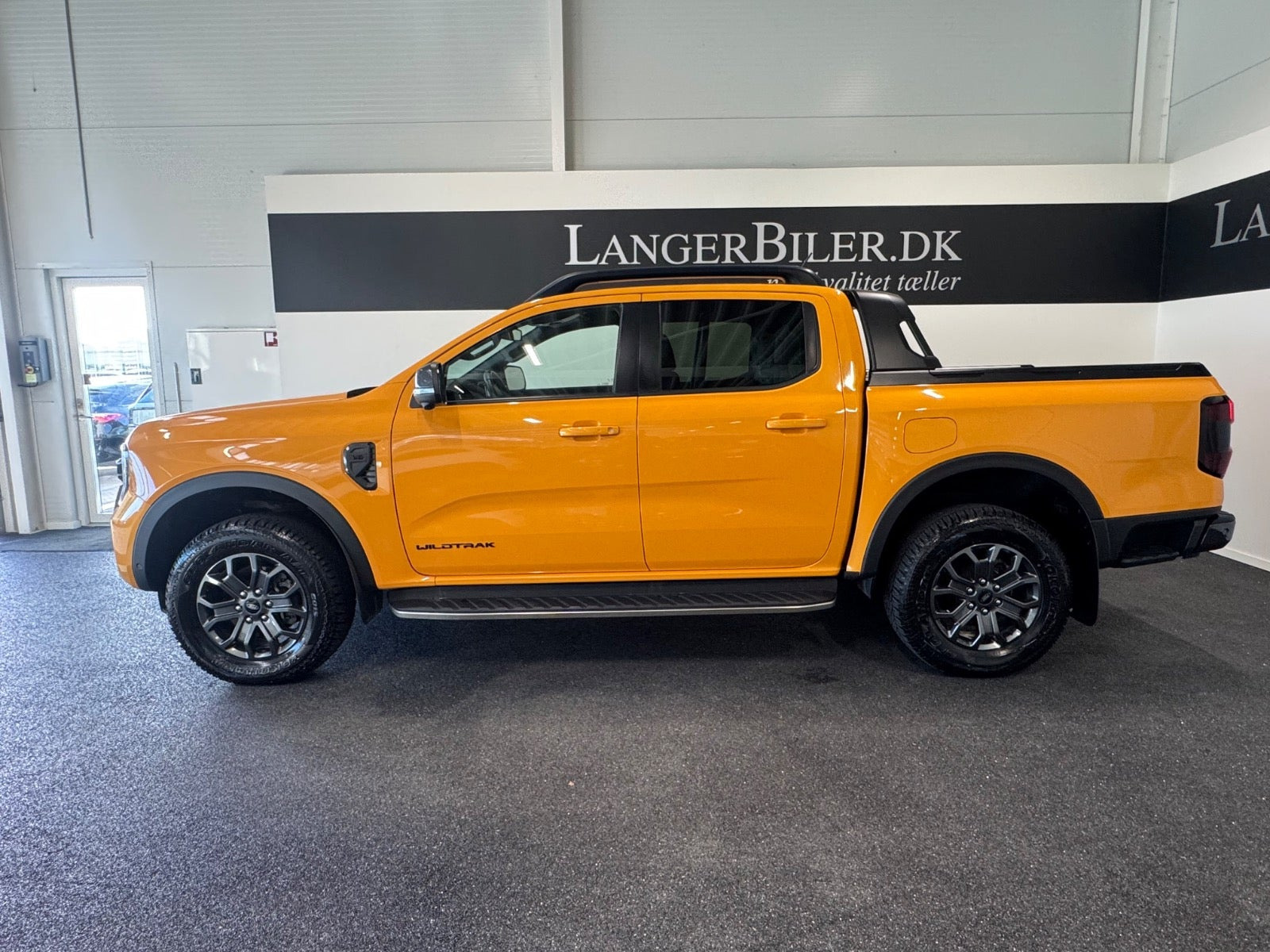 Orange Ford Ranger fra 2023